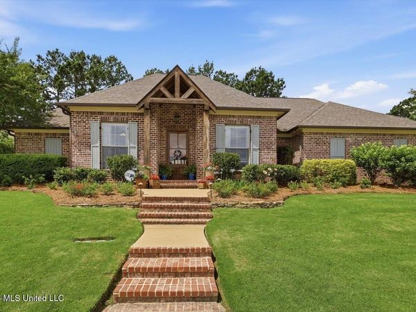 123 Claiborne Street, Madison, MS 39110