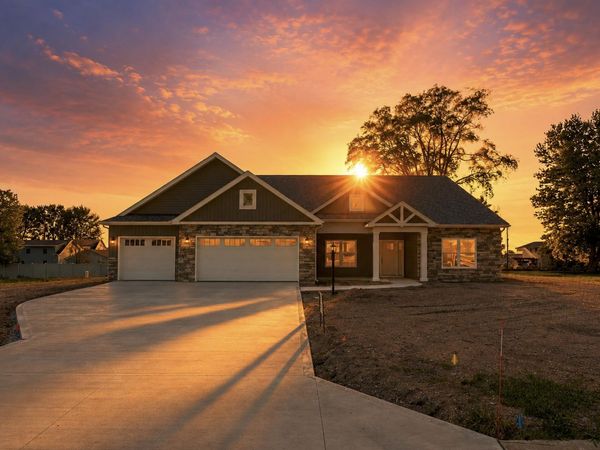 3429 E Autumn Trail, Warsaw, IN 46582