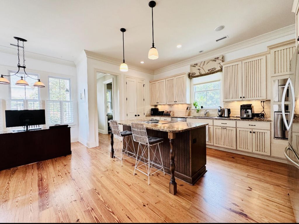 102 Wrigley Boulevard Photo 7