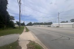 6409 Fairfield Road  photo 4