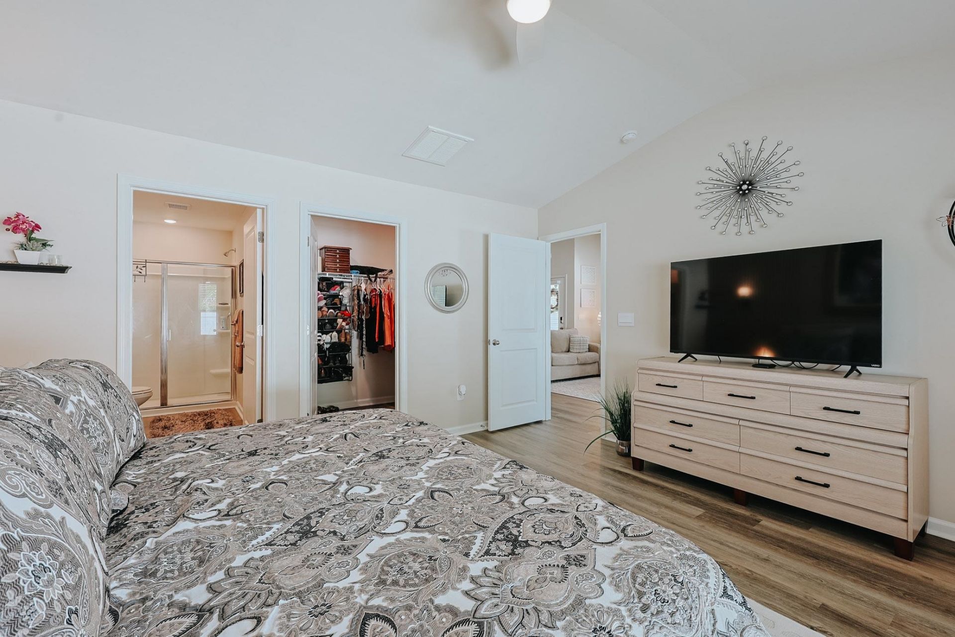 715 Eastridge Dr.  Photo 15