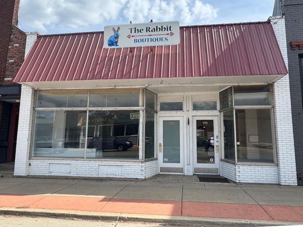 120 E Bridge Street, Plainwell, MI 49080