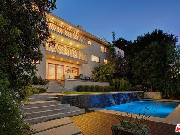 2035 De Mille Drive, Los Angeles, CA 90027
