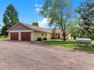 9805 430th Street, Harris, MN 55032