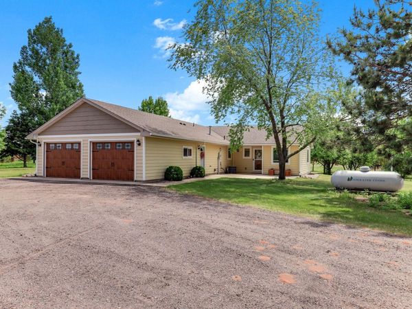 9805 430th Street, Harris, MN 55032
