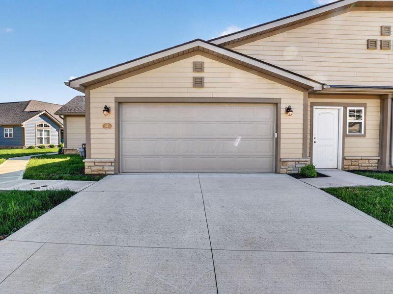 631 Woods Edge Lane , Newark, OH 43055 Photo 4