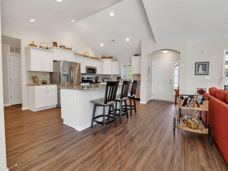 631 Woods Edge Lane , Newark, OH 43055 Photo 6