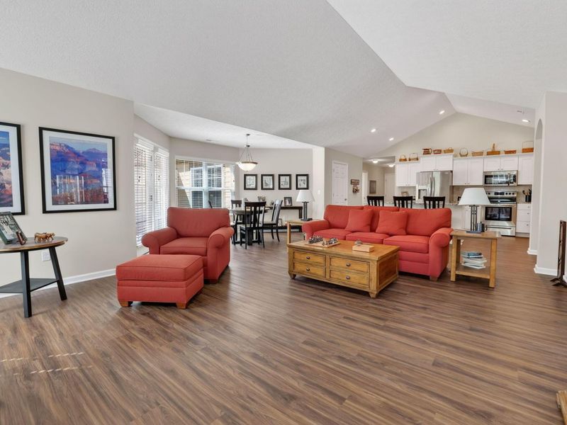 631 Woods Edge Lane , Newark, OH 43055 Photo 9