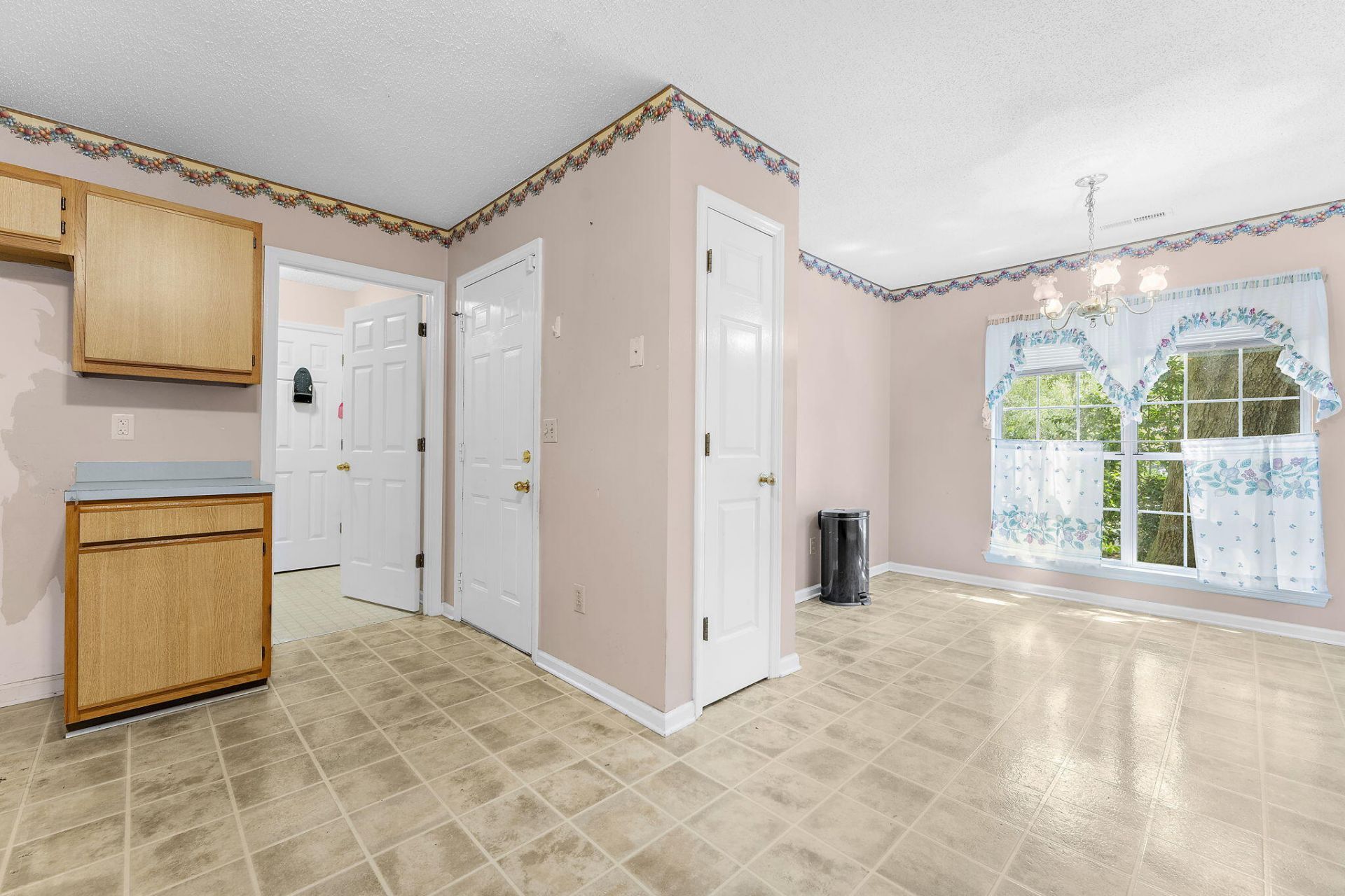 3603 Walkers Ferry Lane Photo 11