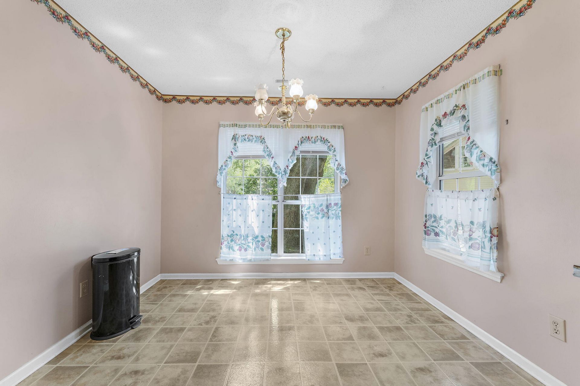 3603 Walkers Ferry Lane Photo 12