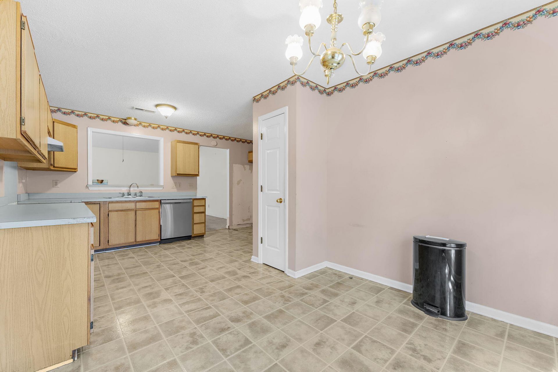 3603 Walkers Ferry Lane Photo 13