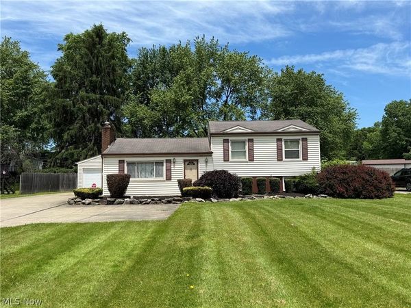 4828 New Road , Austintown, OH 44515