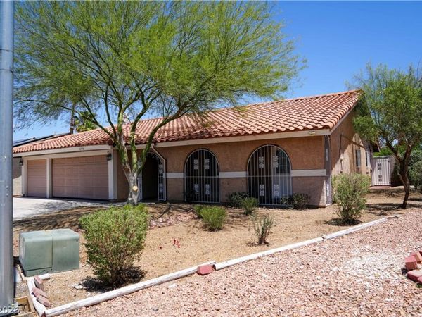 4798 Walteta Way , Las Vegas, NV 89119