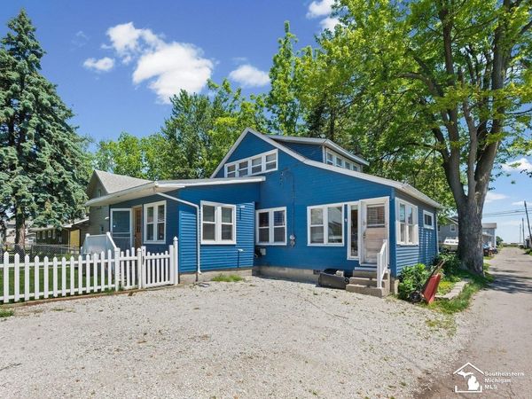 4346 4th Street, Luna Pier, MI 48157
