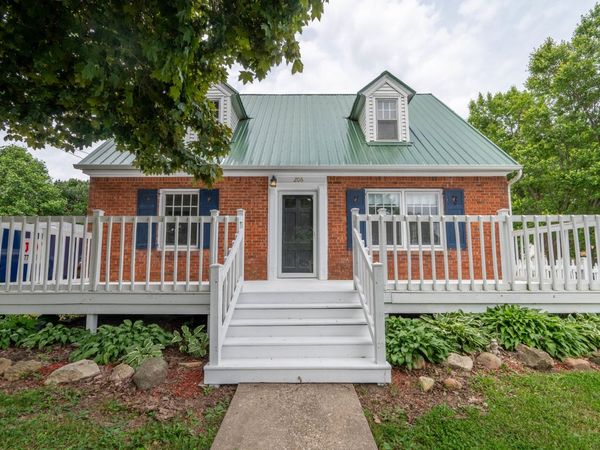 206 N Mulberry Street, Mount Morris, IL 61054