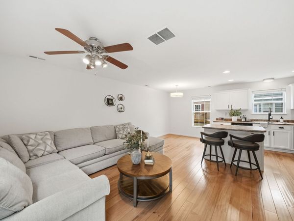 1139 Keystone Lane, Pleasant Hill, IA 50327