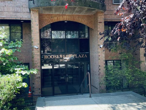 147-48 Roosevelt Avenue , Unit 2G, Flushing, NY 11354