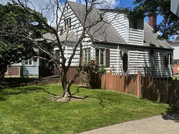 8019 Grand Central Parkway , East Elmhurst, NY 11370