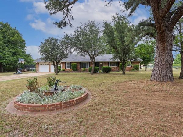 623 Greenbriar Avenue, Edmond, OK 73034