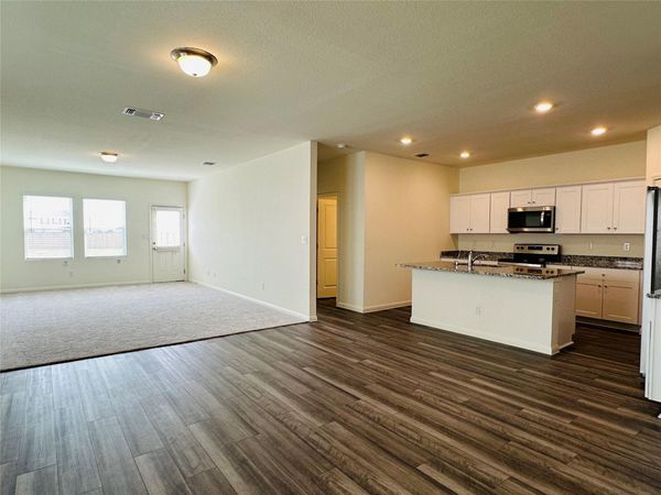 108 Pronghorn ST , Hutto, TX 78634