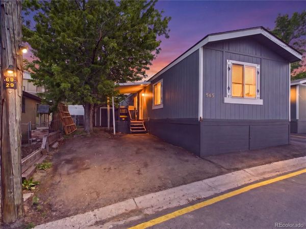 9400 Elm Court, Denver, CO 80260