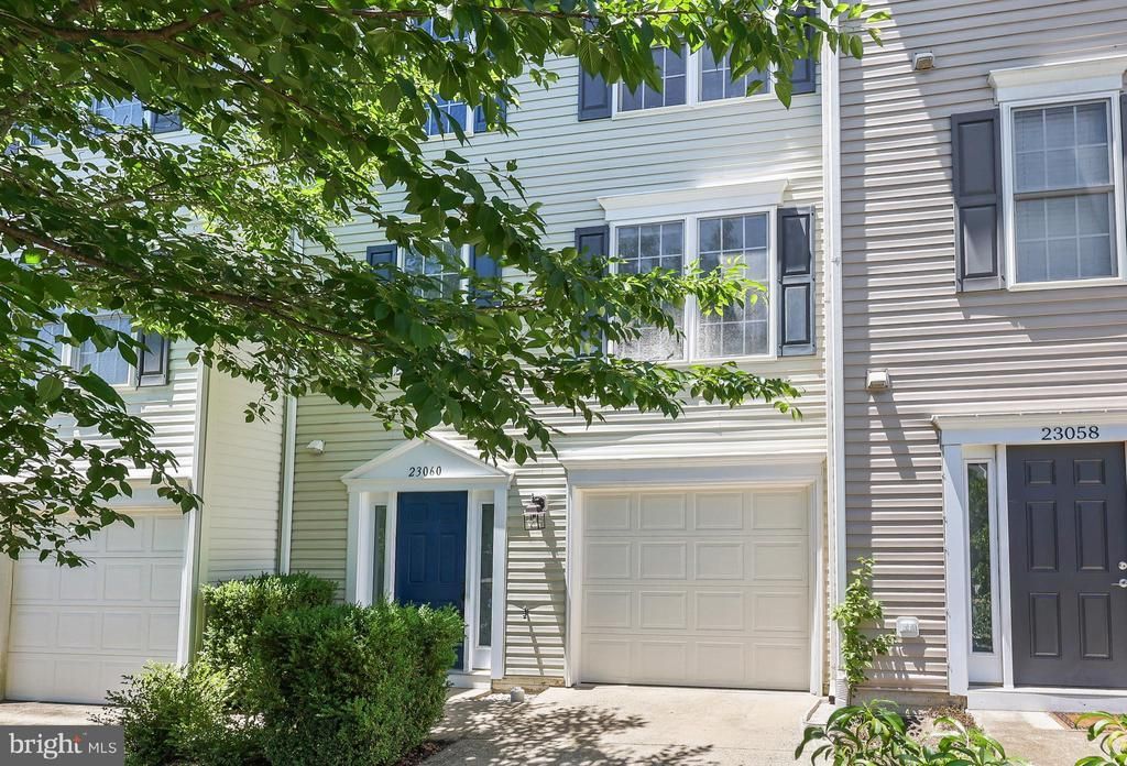 23060 Triple Crown Drive , Ruther Glen, VA 22546 Main Photo