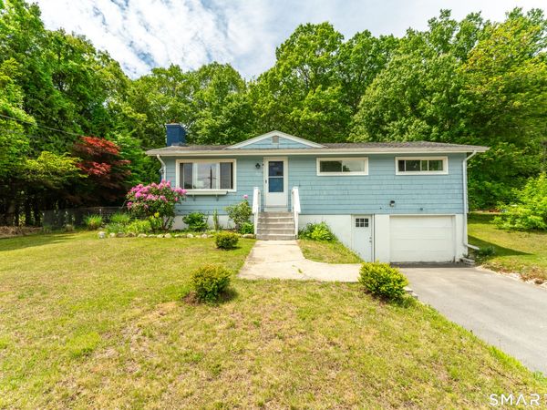 20 Carol, Montville, CT 06382