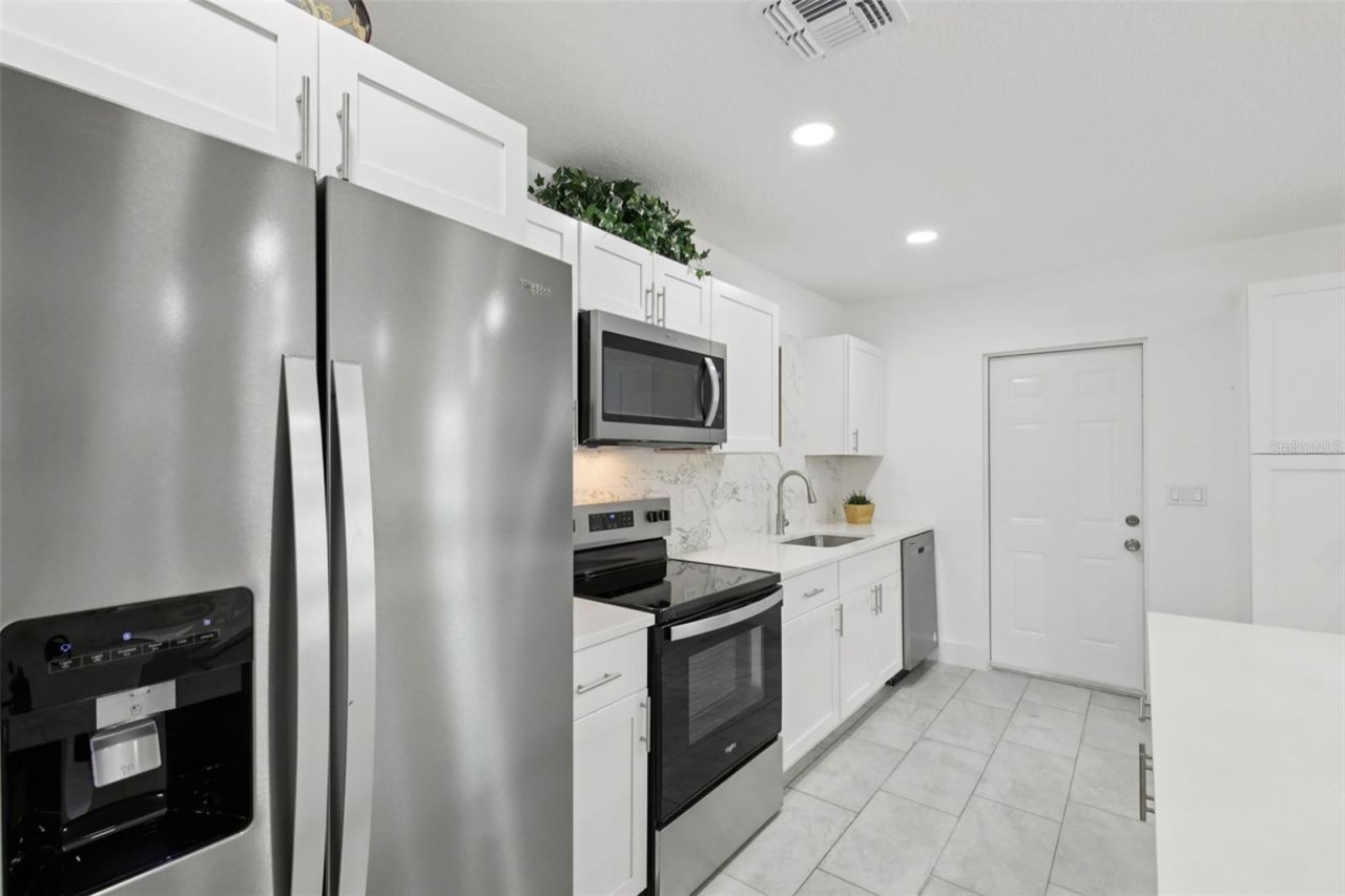3530 Goodrich Avenue , Sarasota, FL 34234 Photo