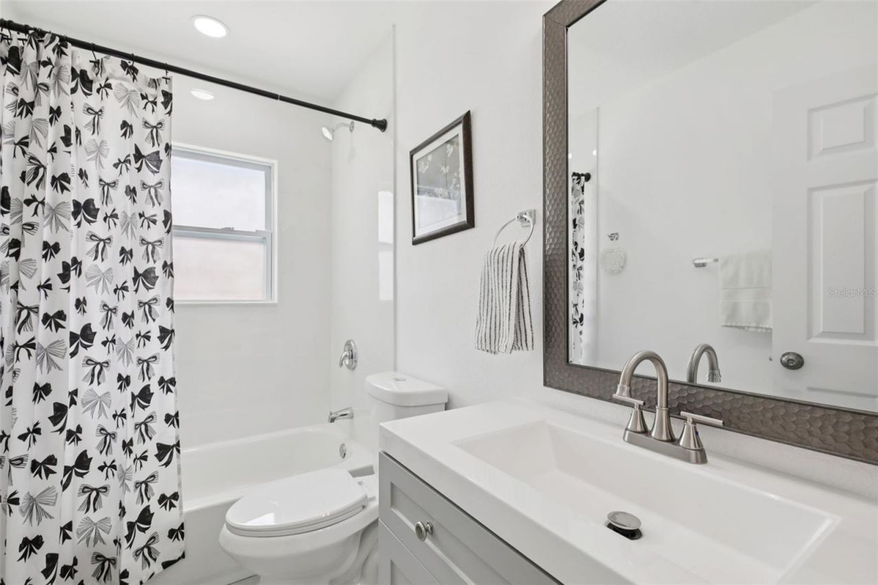3530 Goodrich Avenue , Sarasota, FL 34234 Photo