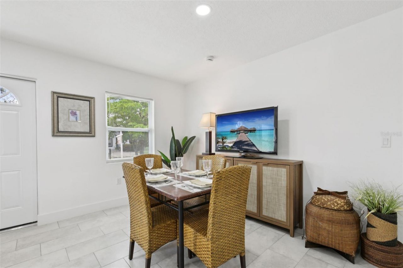 3530 Goodrich Avenue , Sarasota, FL 34234 Photo