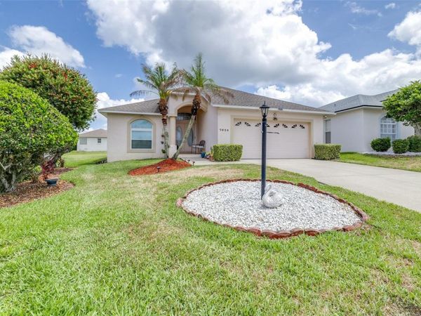 7024 BENDELOW DRIVE , LAKELAND, FL 33810