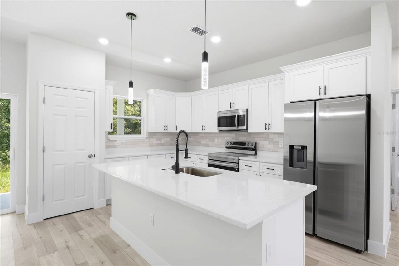 8511 N Golfview Drive, Citrus Springs, FL 34434 Photo