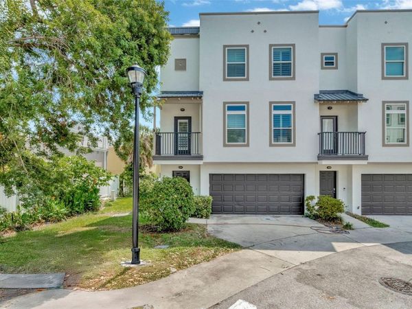 3213 MARCELLUS CIRCLE , TAMPA, FL 33609