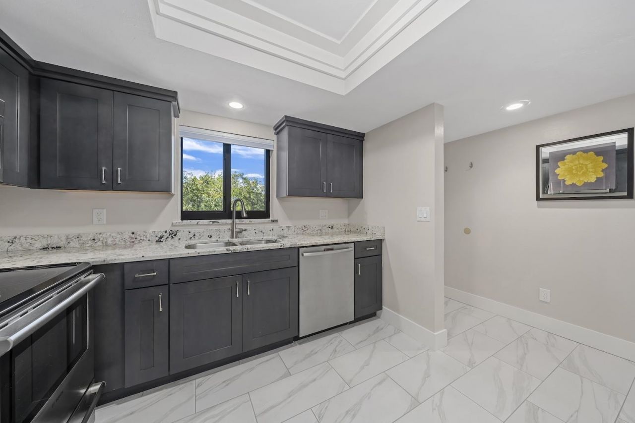 1919 Olde Middle Gulf Dr, Unit 502, Sanibel, FL 33957 Photo