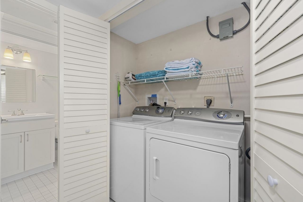 1919 Olde Middle Gulf Dr, Unit 502, Sanibel, FL 33957 Photo