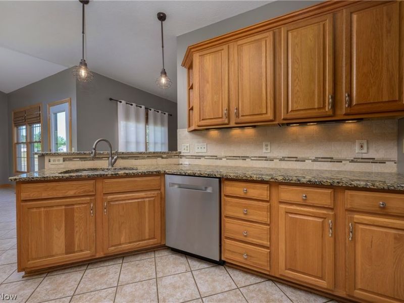 1436 Glenbrook Avenue, Louisville, OH 44641 Photo 11