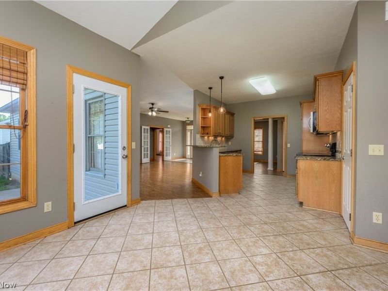 1436 Glenbrook Avenue, Louisville, OH 44641 Photo 12