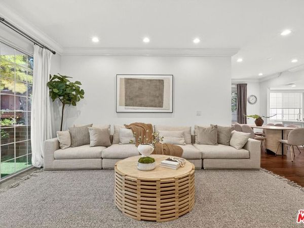 315 N Swall Drive, Unit 103, Beverly Hills, CA 90211