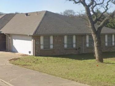 6000 Shelton Street , Fort Worth, TX 76112