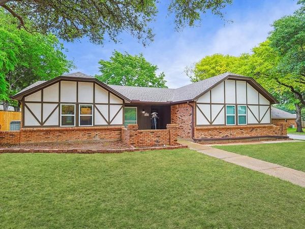 6837 Starnes Road, North Richland Hills, TX 76182