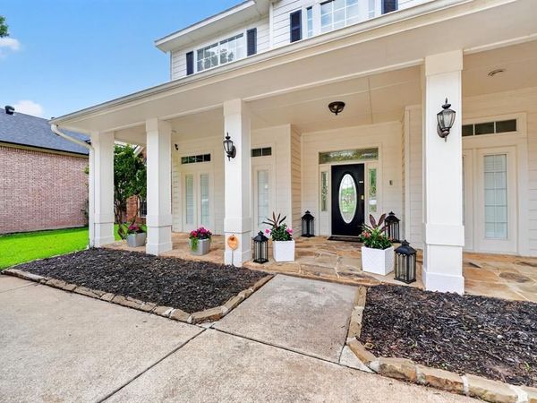 328 Leeward Circle, Azle, TX 76020