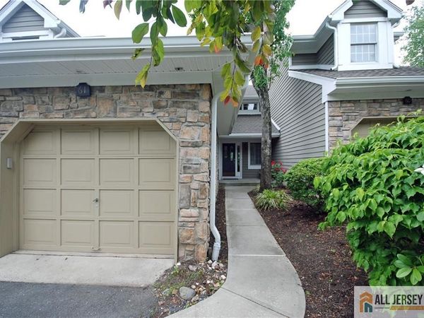 61 Briarwood Court, South Brunswick, NJ 08540
