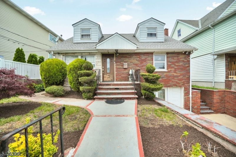 161 Plauderville Ave, Garfield, NJ 07026 Main Photo