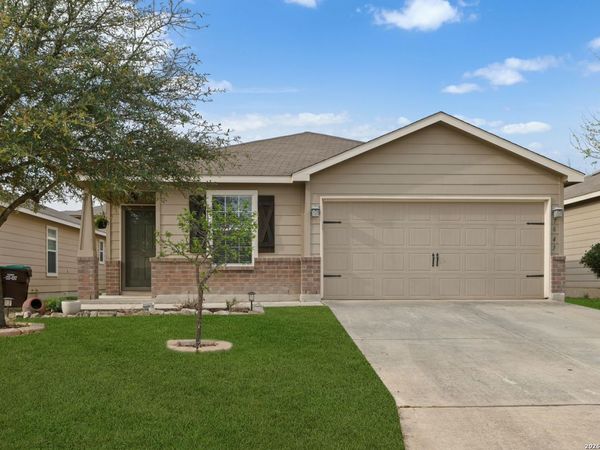 7643 PARAISO PT, Boerne, TX 78015