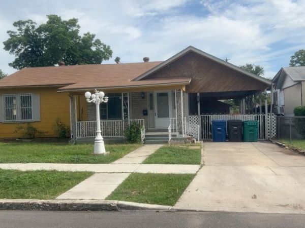 118 Carthage Ct, San Antonio, TX 78225