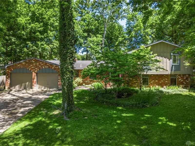 3258 Southfield Drive, Beavercreek, OH 45434 Photo 1