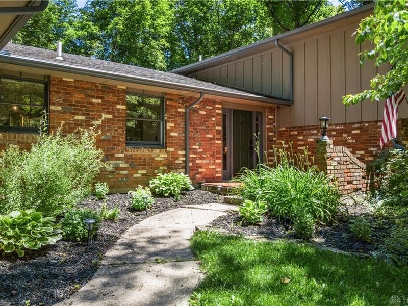 3258 Southfield Drive, Beavercreek, OH 45434 Photo 4