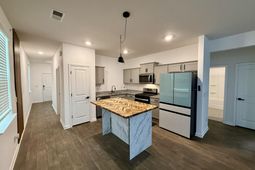 125 Hunters Branch Drive photo 4