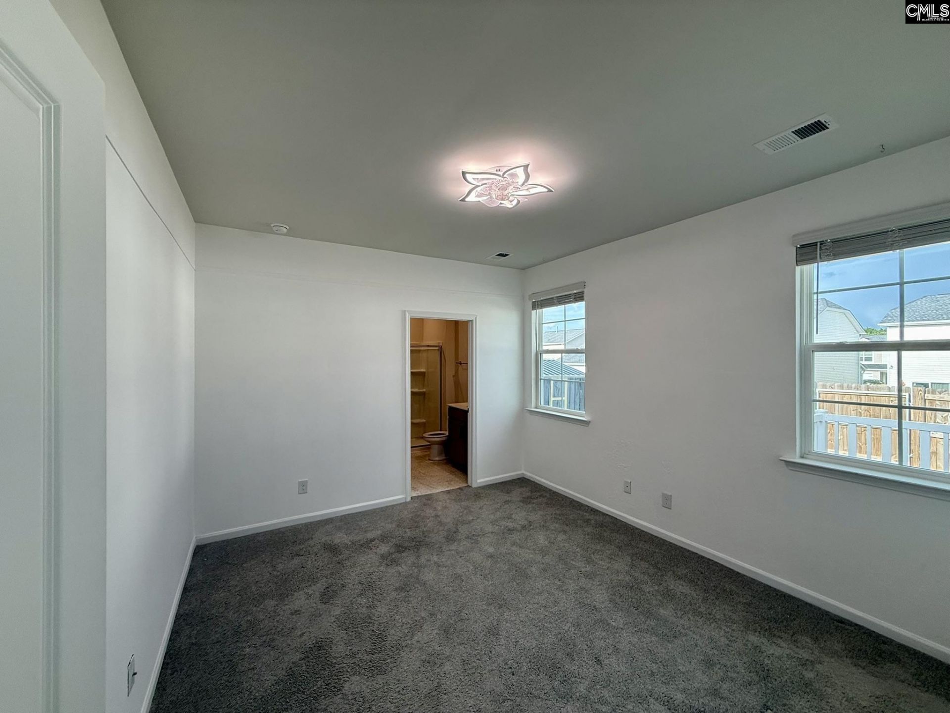 125 Hunters Branch Drive  Photo 5