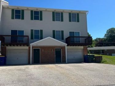 212 ARK DRIVE , DALLASTOWN, PA 17313